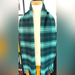 Cashmere Tartan Scarf. Made in Scotland. 12” x 60”. Very Good Condition.
